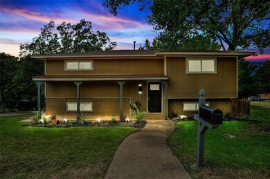 809 S Brown Ave, Denison, TX 75020 - photo 2