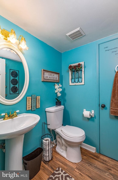 423 Liberty Ct, Edgewood, MD 21040 - photo 5