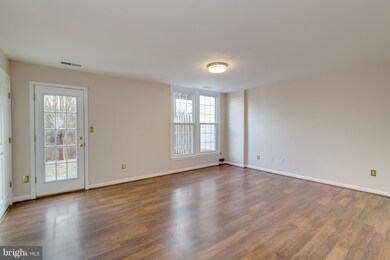 46775 Keswick Square, Sterling, VA 20165 - photo 7