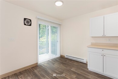 22415 30th Ave S, Des Moines, WA 98198 - photo 4