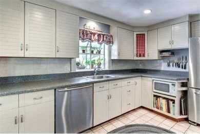 11 Damon St, North Reading, MA 01864 - photo 5