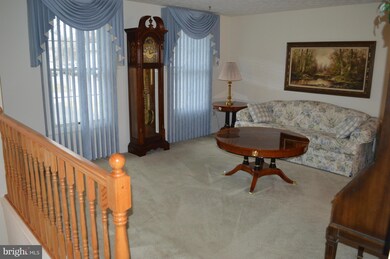 6378 Woodburn Ave, Elkridge, MD 21075 - photo 5