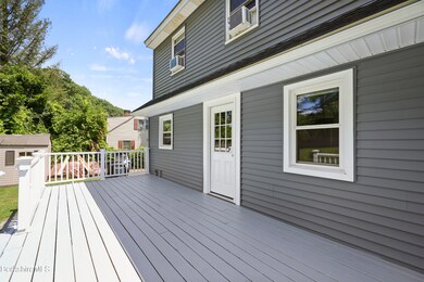 198 Allengate Ave, Pittsfield, MA 01201 - photo 5