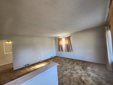 28616 Newport Dr, Warren, MI 48088 - photo 4