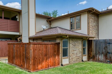 1 Meadow Ln, Bedford, TX 76021 - photo 2