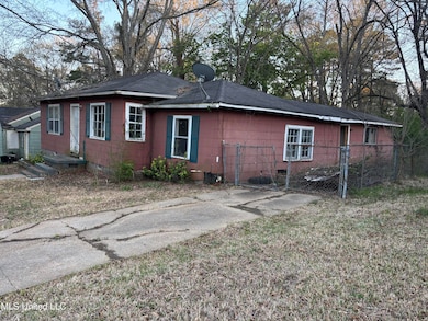 837 Combs St, Jackson, MS 39204 - photo 2
