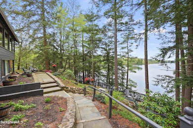 320 Back Yard