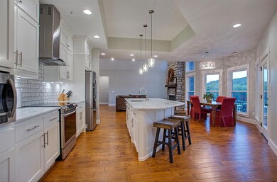 Kitchen is plumbed for gas appliances. 