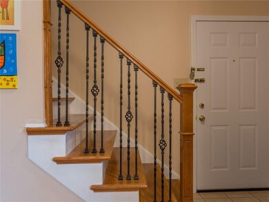 1149 Canterbury Square S, Indianapolis, IN 46260 - photo 3