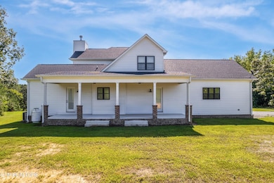 525 Basil Fugate Rd, Spring City, TN 37381 - photo 4