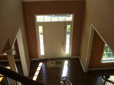 1617 Dartmoor Dr, Easton, PA 18040 - photo 2