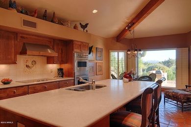 Casual Countertop Dining