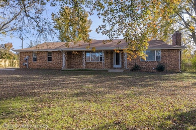 1411 Nixon Rd, Lavaca, AR 72941 - photo 2