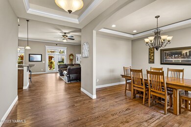 7408CrownCrest_06