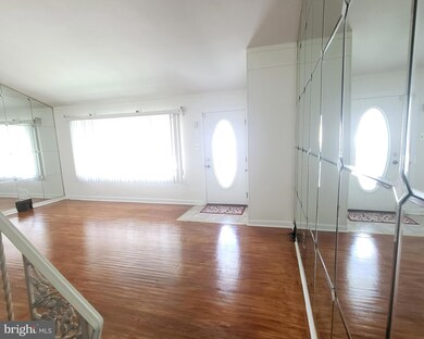 2407 Denfield St, Camden, NJ 08104 - photo 6