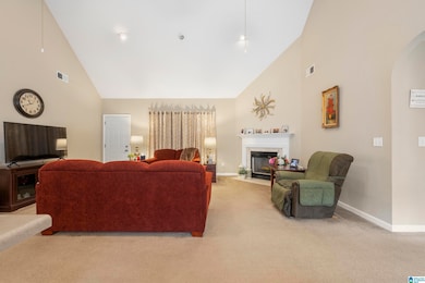 423 Camden Cove Cir, Calera, AL 35040 - photo 7