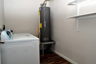 2045 W Blum St unit A, Alvin, TX 77511 - photo 6