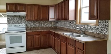 601 W Franklin St, Slatington, PA 18080 - photo 6