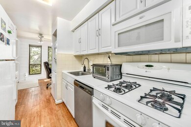 Chestnut Grove Condominiums unit 243, Reston, VA 20190 - photo 4