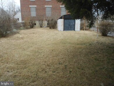 221 E Mifflin St, Orwigsburg, PA 17961 - photo 4