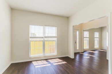 6-photo-Dining-Room-3b2d3c65-fbfa-4406-9