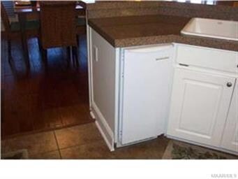 Ice Dispenser