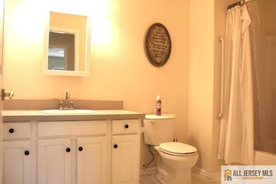 Shore Gate Village Grand Condominium unit 311, South Amboy, NJ 08879 - photo 7