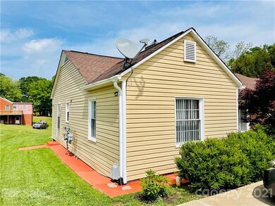 544 N Center St, Statesville, NC 28677 - photo 6