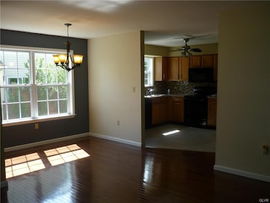 105 Vista Dr, Forks Township, PA 18040 - photo 4