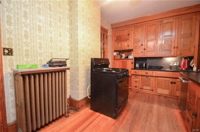 302 E Franklin St, Slatington, PA 18080 - photo 7