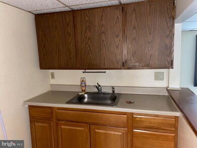 131 E State St unit 4, Kennett Square, PA 19348 - photo 4