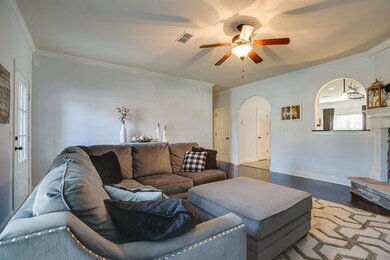 Cut out in the kitchen opens up the floor plan even more!