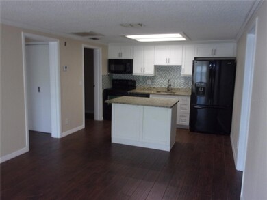 37724 Alissa Dr, Zephyrhills, FL 33542 - photo 7