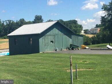 16756 Edward Doub Rd, Williamsport, MD 21795 - photo 4