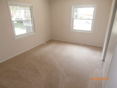 927 Bristol Ave, Westchester, IL 60154 - photo 7