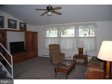 30 Bernard Dr, Morrisville, PA 19067 - photo 7