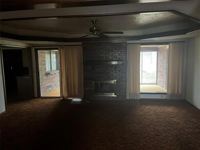 207 Hardesty Dr, Shawnee, OK 74804 - photo 3