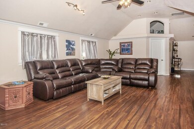 1025 SW 9th St, Lincoln City, OR 97367 - photo 6