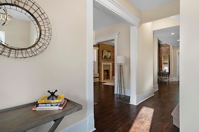 160 N 18th St, Columbus, OH 43203 - photo 3