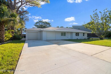 Duplex w/one car garage