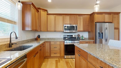 154 Chase Ct, Essex, VT 05452 - photo 4