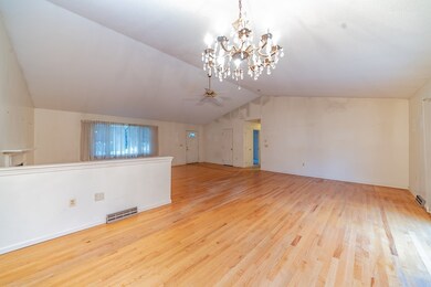 45 Trinity Dr, West Springfield, MA 01089 - photo 5