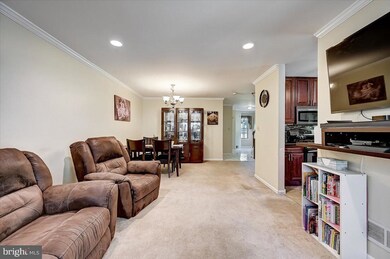 739 Dell Ct, Southampton, PA 18966 - photo 6