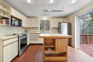 347 Cotuit Bay Dr, Cotuit, MA 02635 - photo 4