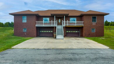 8215 E Dewey Robbins Rd-1