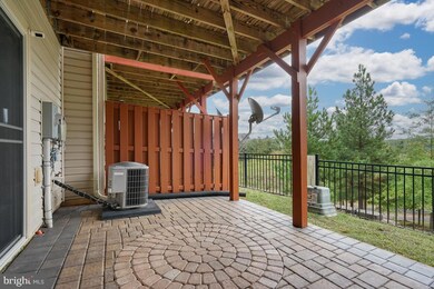 15693 John Diskin Cir, Woodbridge, VA 22191 - photo 7