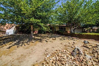 17279 Forest Hills Dr, Victorville, CA 92395 - photo 2