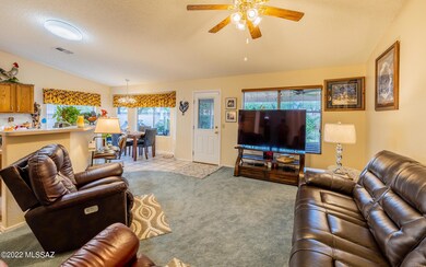 Family Rm to Kitchen