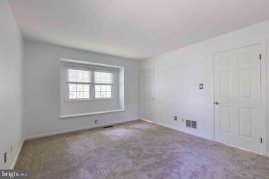 3405 Bridlewood Dr unit 3405, Glen Mills, PA 19342 - photo 6