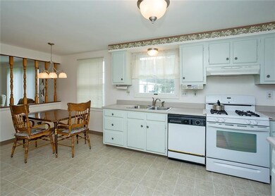 In the kitchen you will find tons of counter space